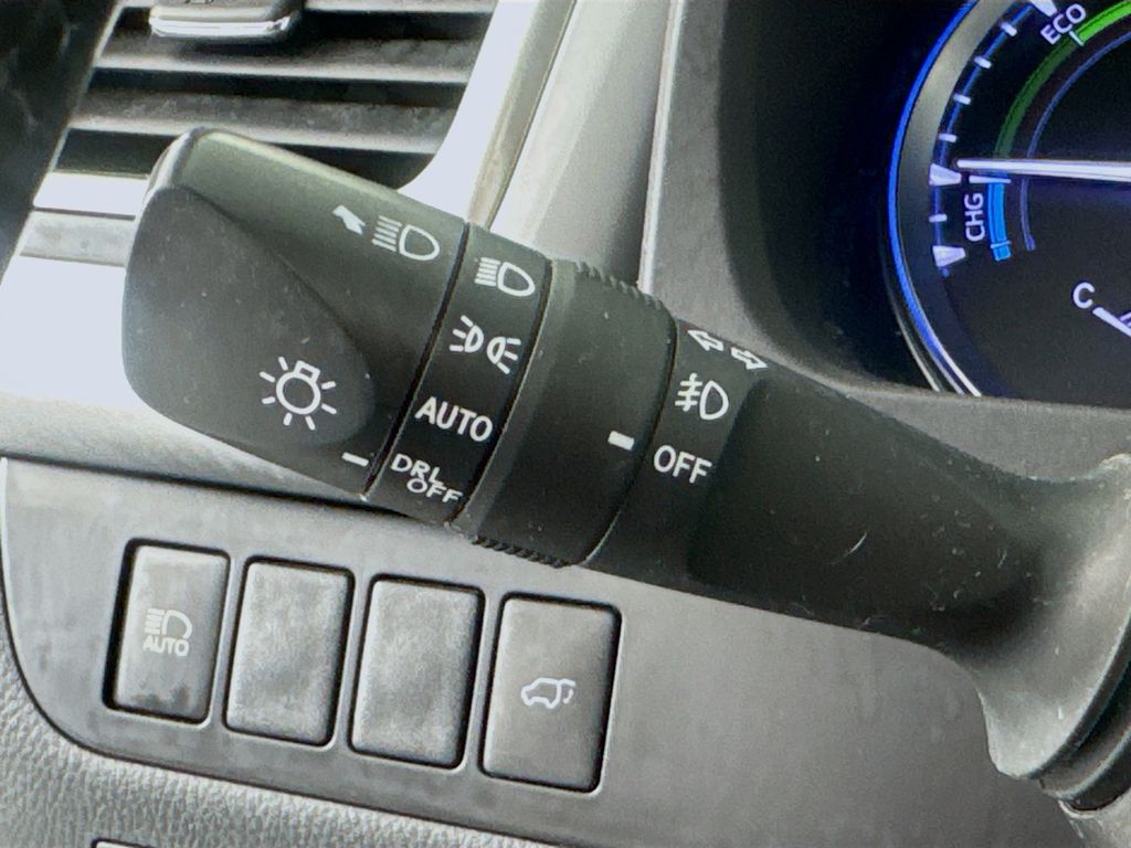 Used Car 2018 Toyota Highlander Hybrid  Limited For Sale Under $25,000 In Austin, Texas