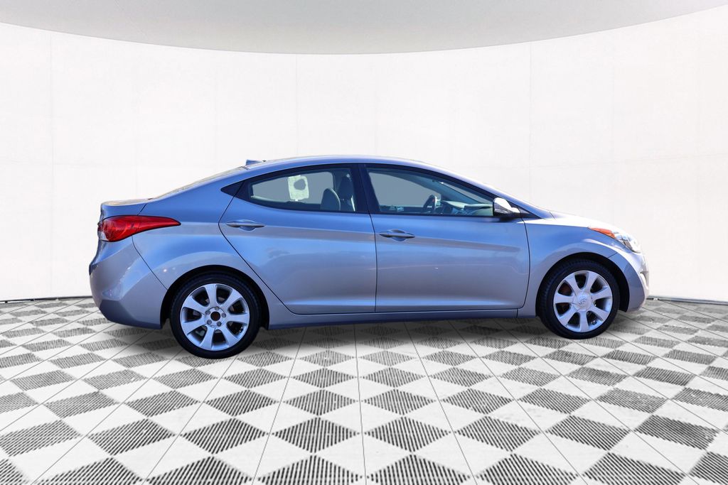 2012 Hyundai Elantra Limited 8