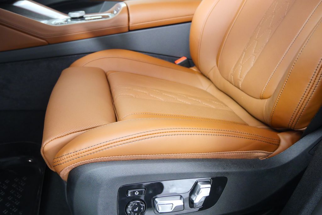 Thumbnail: 2026 BMW X6 - 10