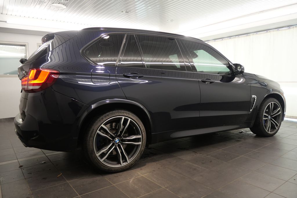 2018 BMW X5 M 7