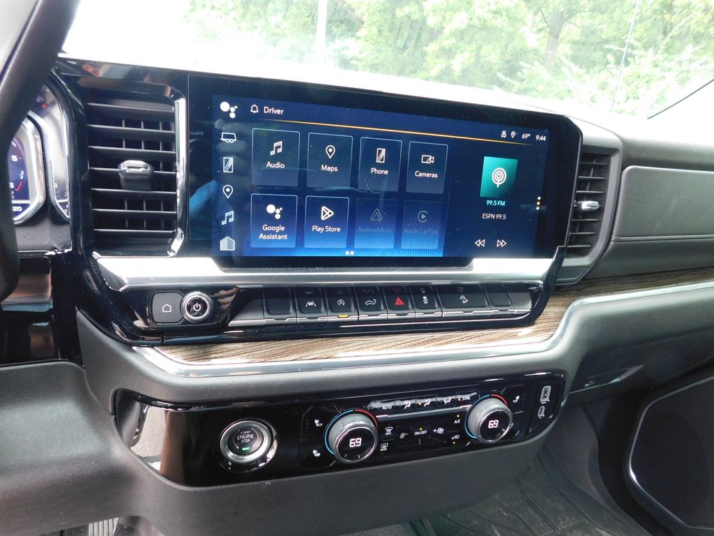 Thumbnail: 2023 Chevrolet Silverado 1500 - 9
