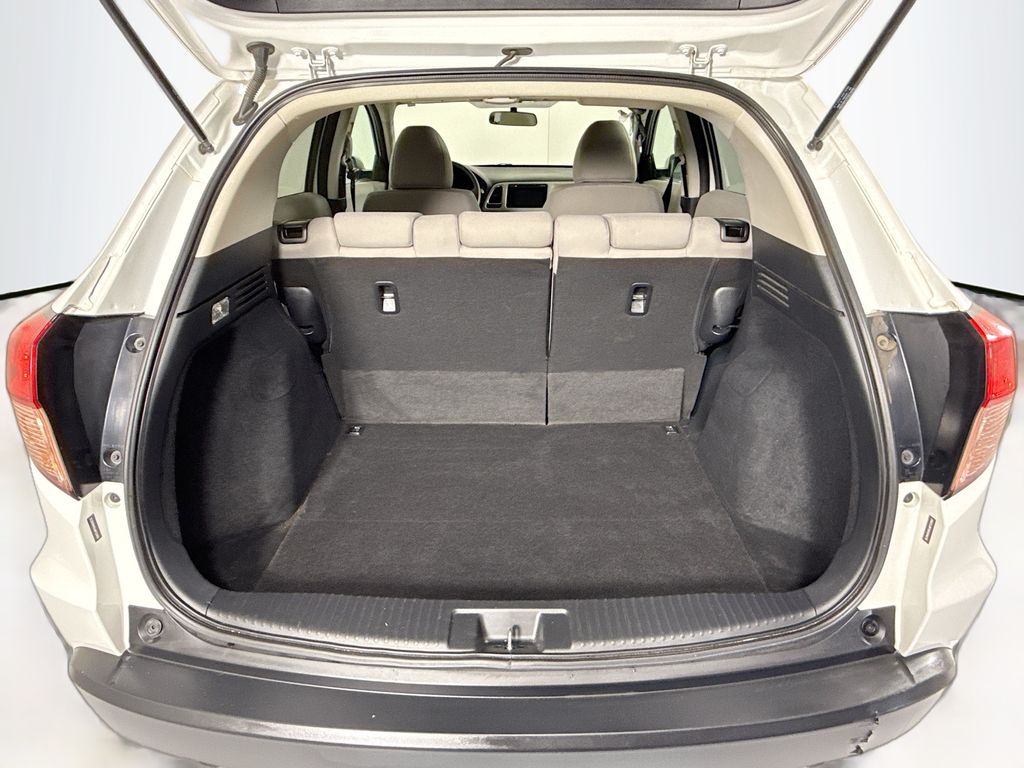 Thumbnail: 2018 Honda HR-V - 28