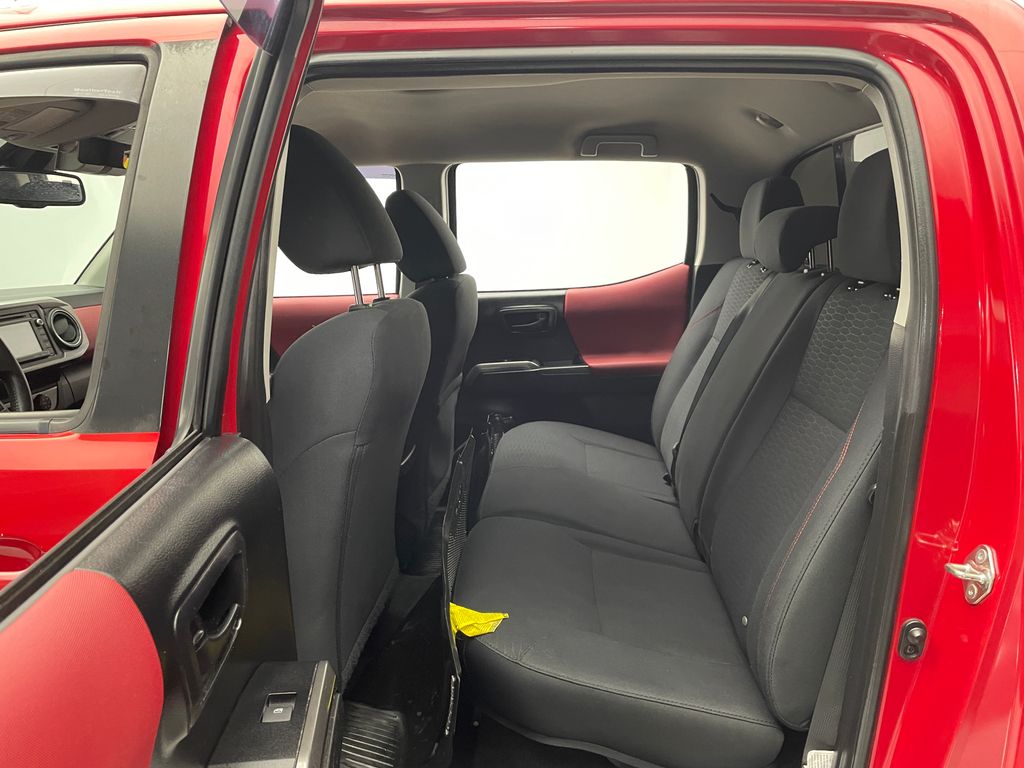 Thumbnail: 2019 Toyota Tacoma - 30