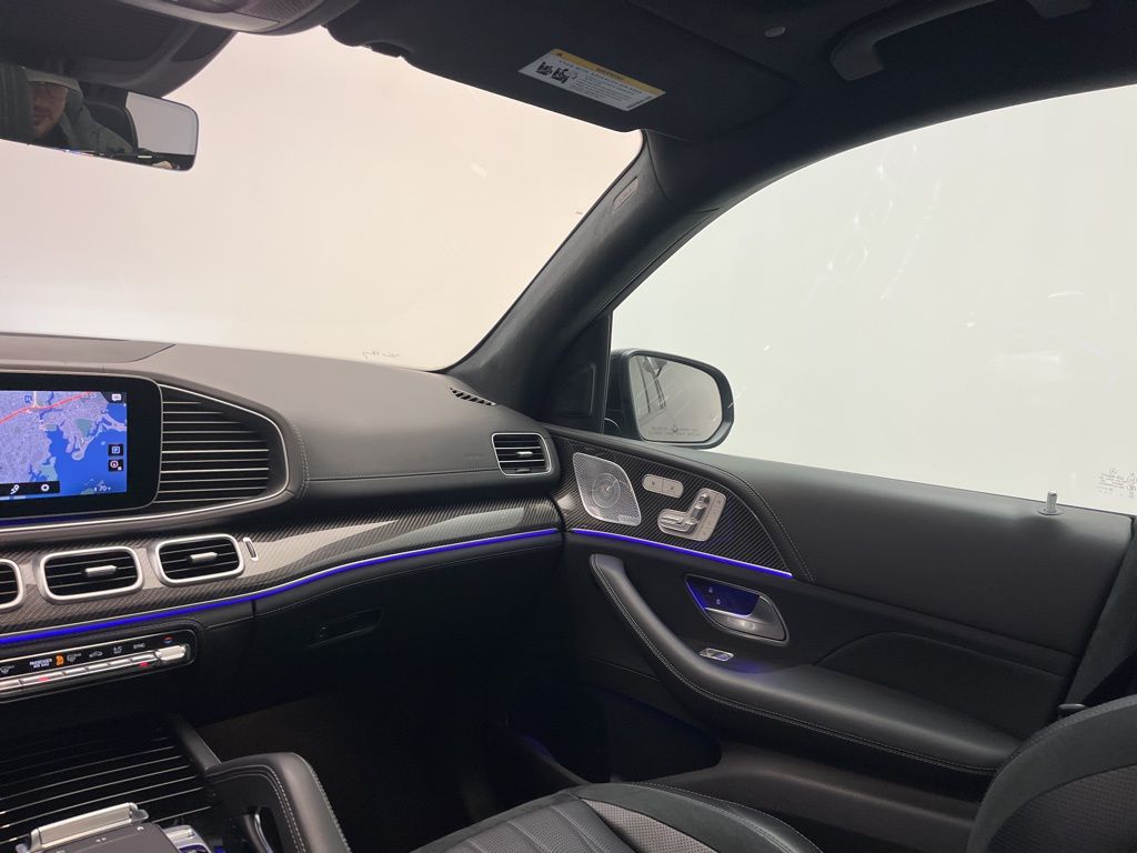 Thumbnail: 2021 Mercedes-Benz GLS - 29