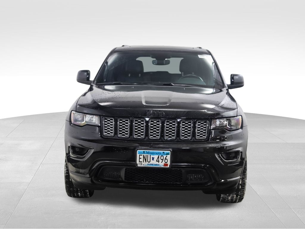 Thumbnail: 2020 Jeep Grand Cherokee - 8