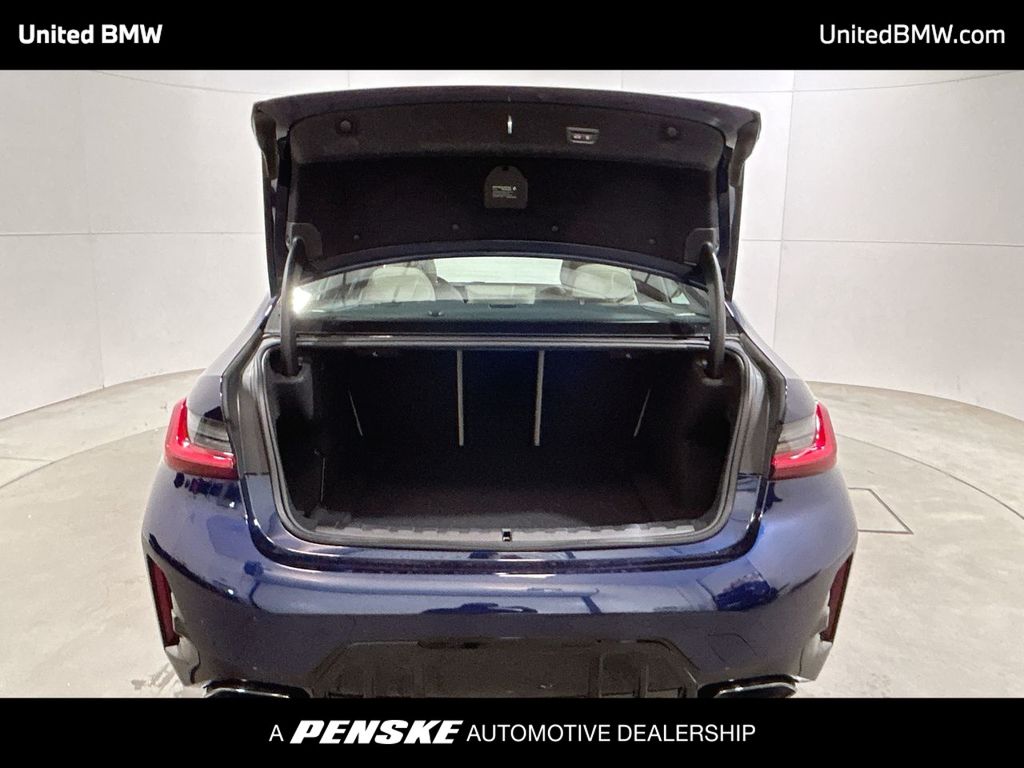 Thumbnail: 2026 BMW 3 Series - 22