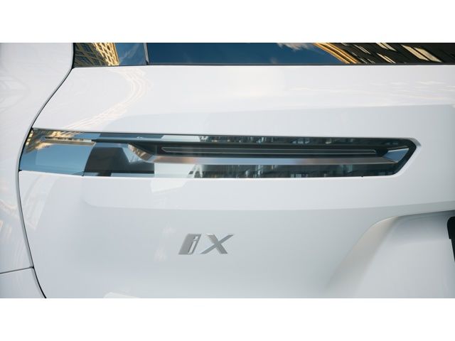Thumbnail: 2026 BMW iX - 8