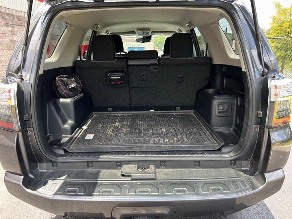 2022 Toyota 4Runner SR5 10