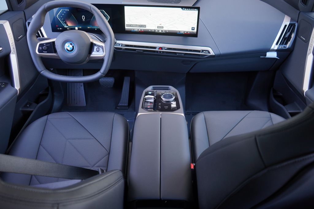 2025 BMW iX xDrive50 13