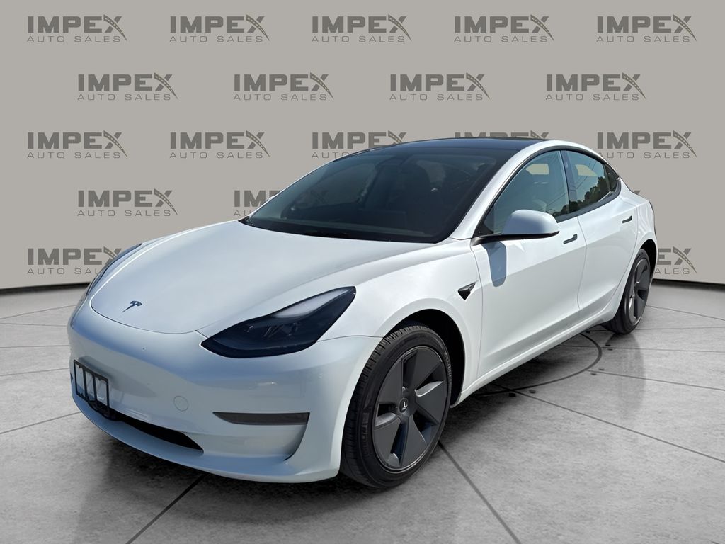 2023 Tesla Model 3 -'s photo