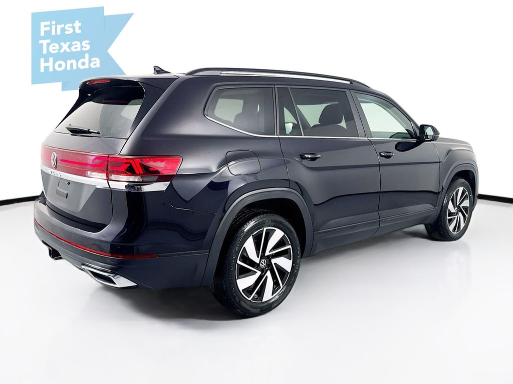 2024 Volkswagen Atlas 2.0T SE w/Technology photo