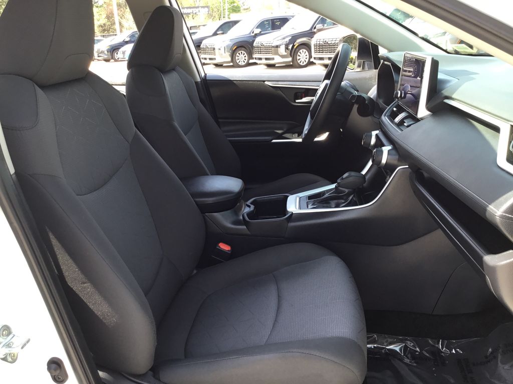 Thumbnail: 2024 Toyota RAV4 - 13