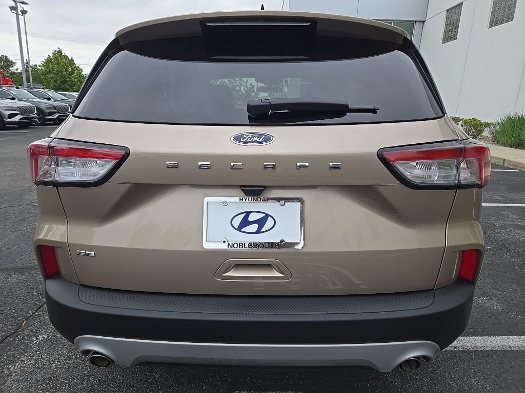 2021 Ford Escape SE 7