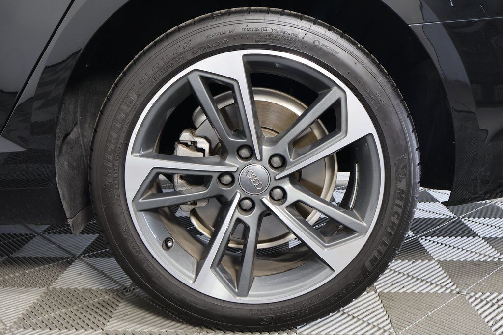 Thumbnail: 2019 Audi A4 - 16