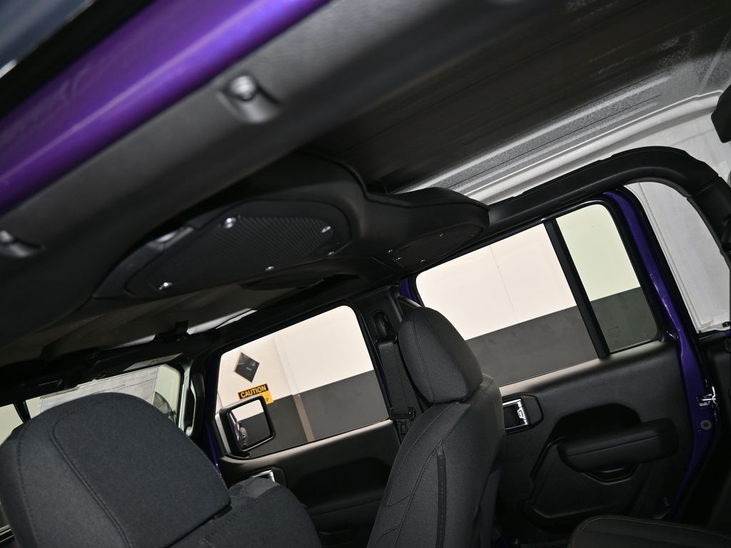 New 2026 Reign Jeep Sport image 27