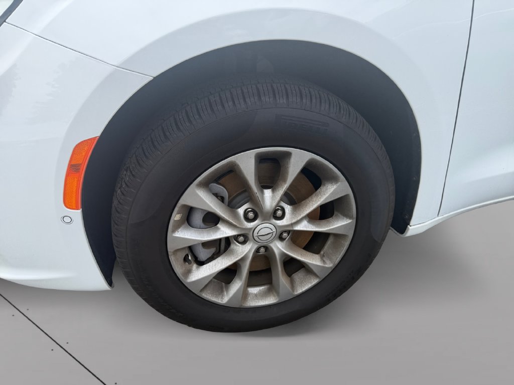 2026 Chrysler Pacifica Limited White at Honda North