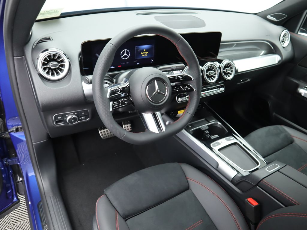 2024 Mercedes-Benz GLB 250 10