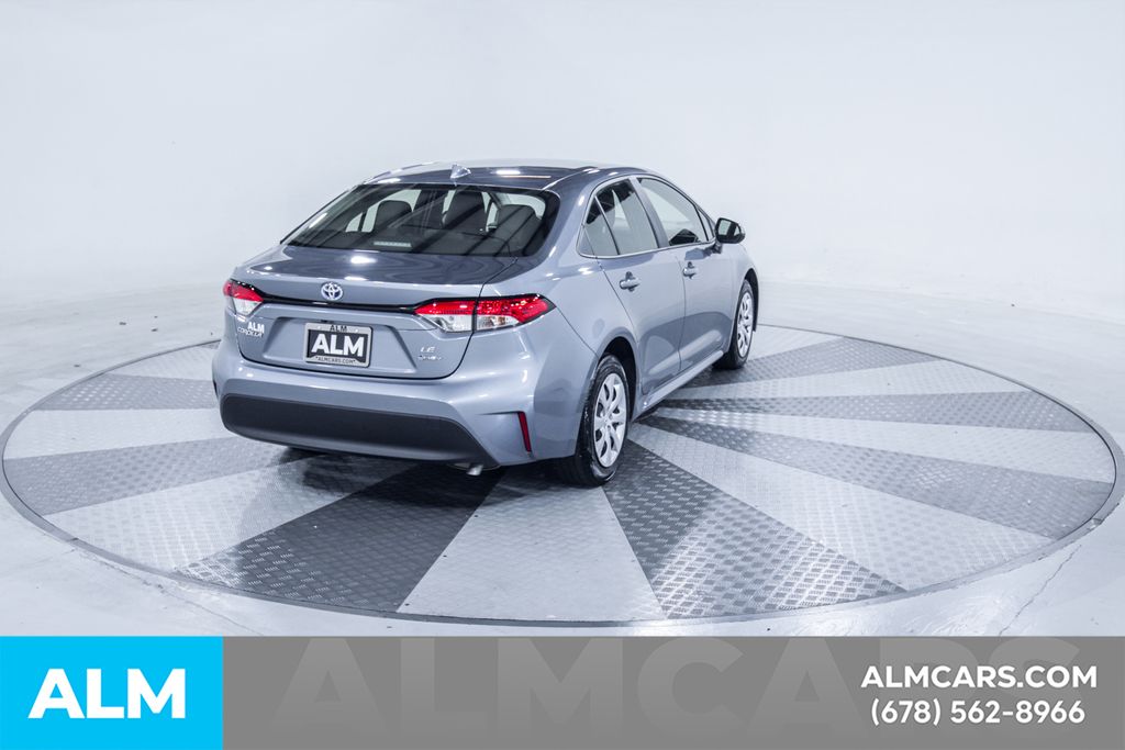 Used 2025  Toyota LE image 9