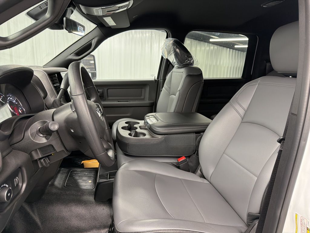 2026 Ram 5500HD Tradesman - 9