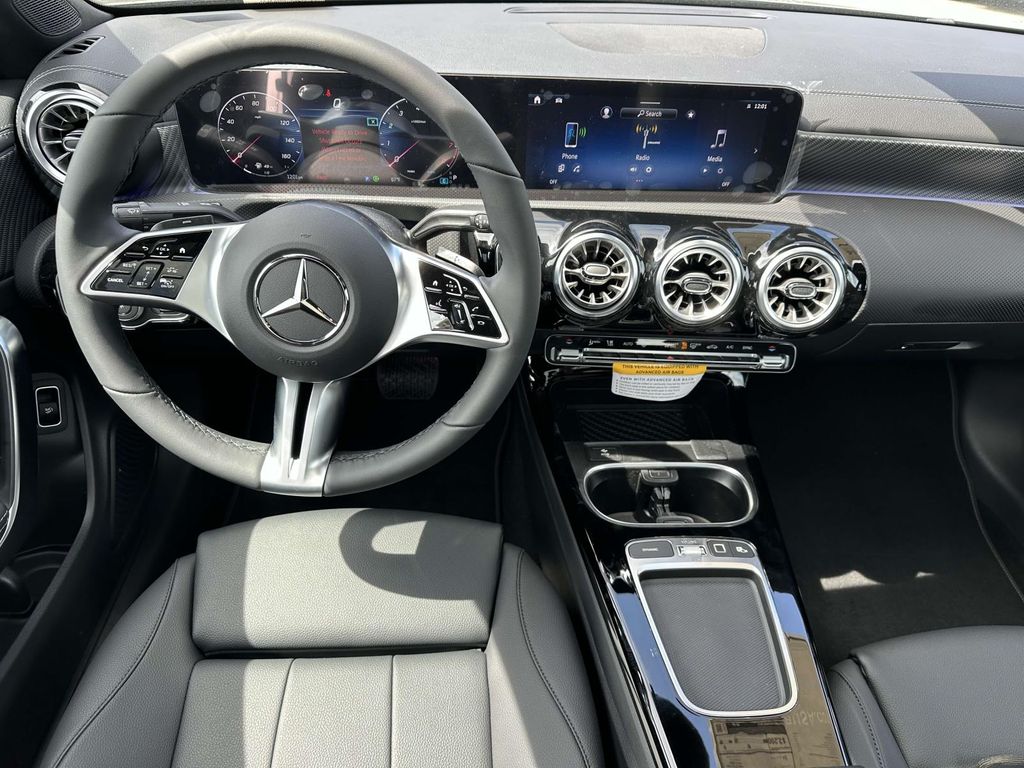 2025 Mercedes-Benz CLA 250 8