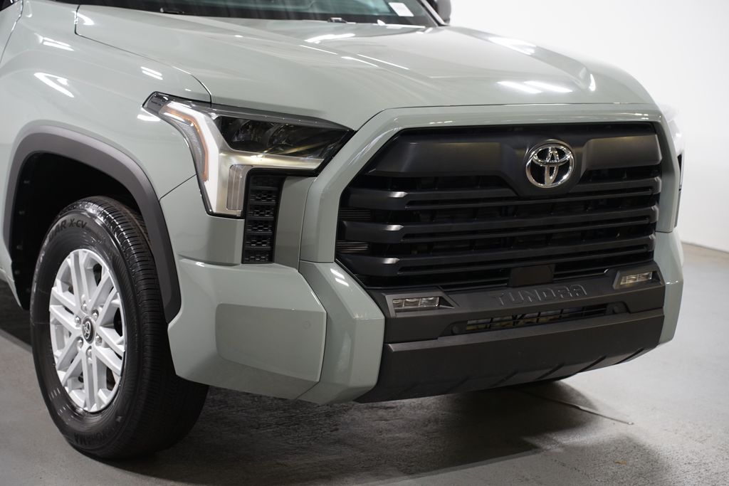 Thumbnail: 2025 Toyota Tundra - 4
