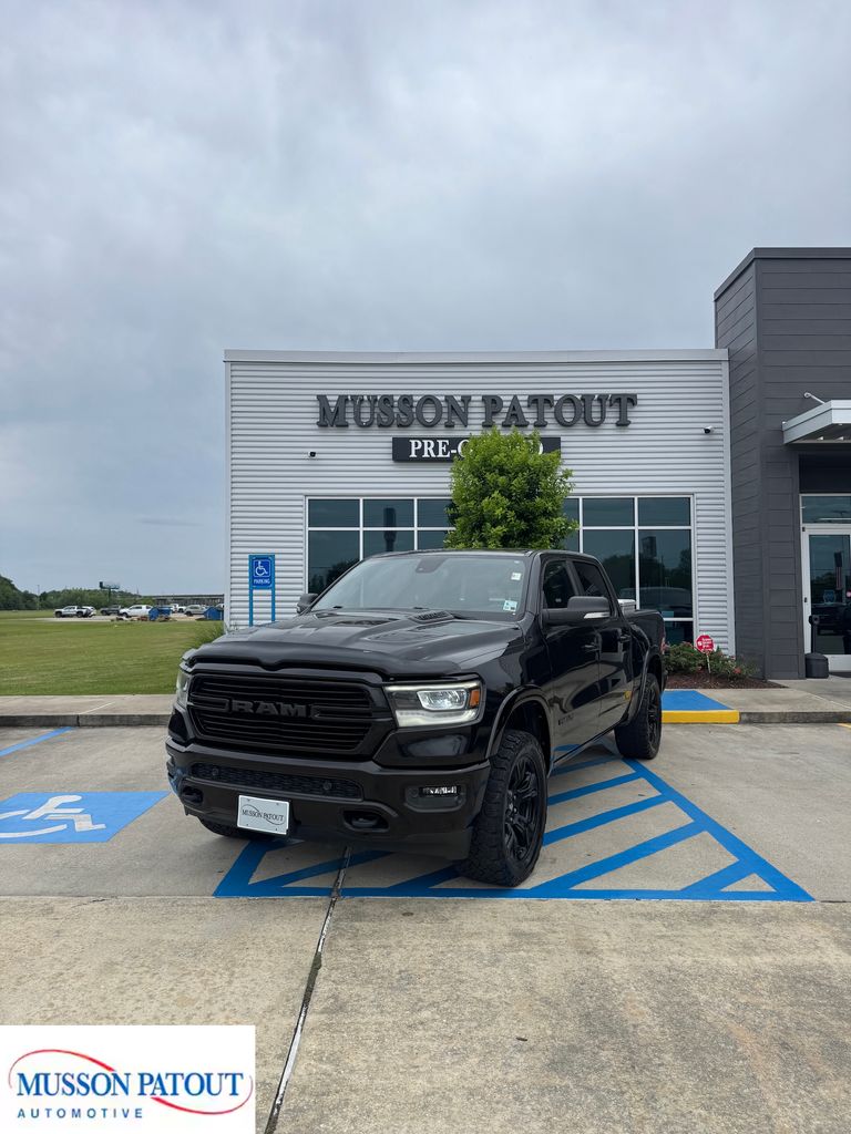 Diamond Black Crystal Pearlcoat 2020 RAM 1500 Pickup Truck Four-Wheel Drive 8-Speed Automatic