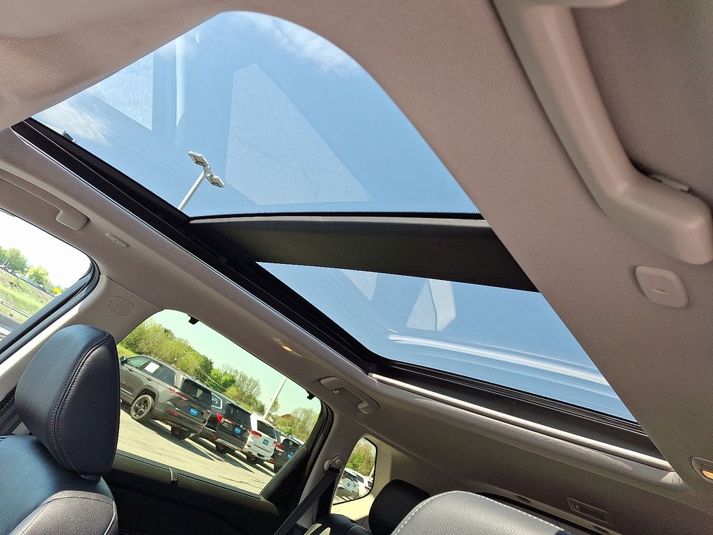 2024 Nissan Rogue — photo 16