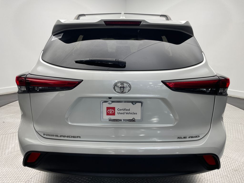 Thumbnail: 2022 Toyota Highlander - 6