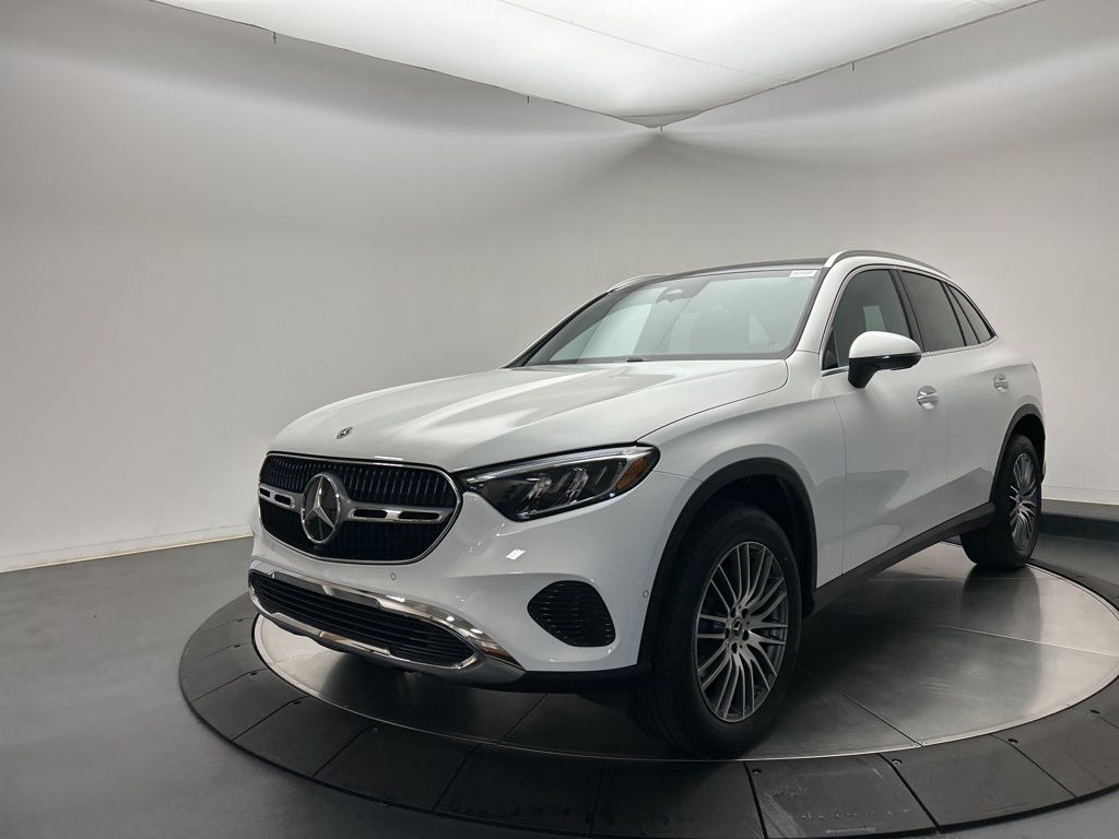 Thumbnail: 2026 Mercedes-Benz GLC - 3