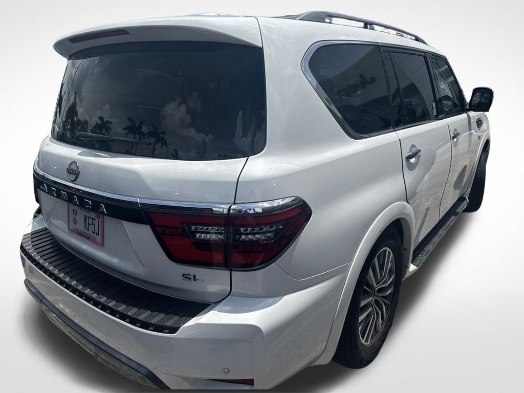 Used 2022 White Nissan SL image 2