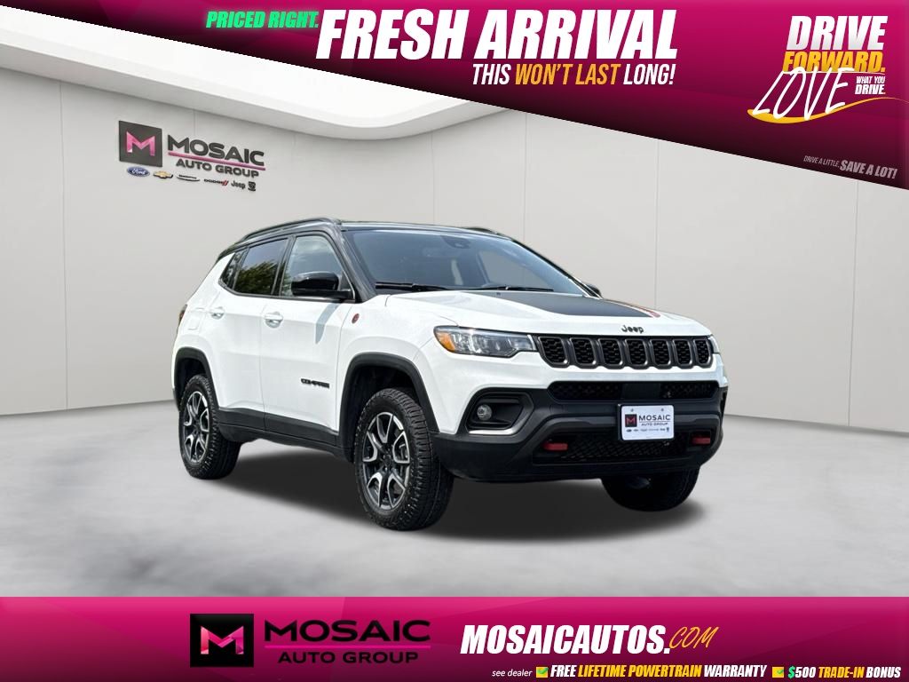 Bright White Clearcoat 2026 Jeep Compass SUV / Crossover Four-Wheel Drive 8-Speed Automatic