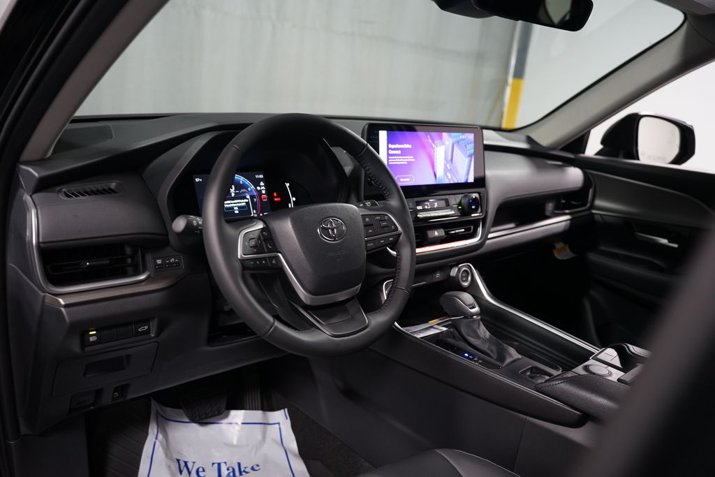 Thumbnail: 2026 Toyota Grand Highlander - 11