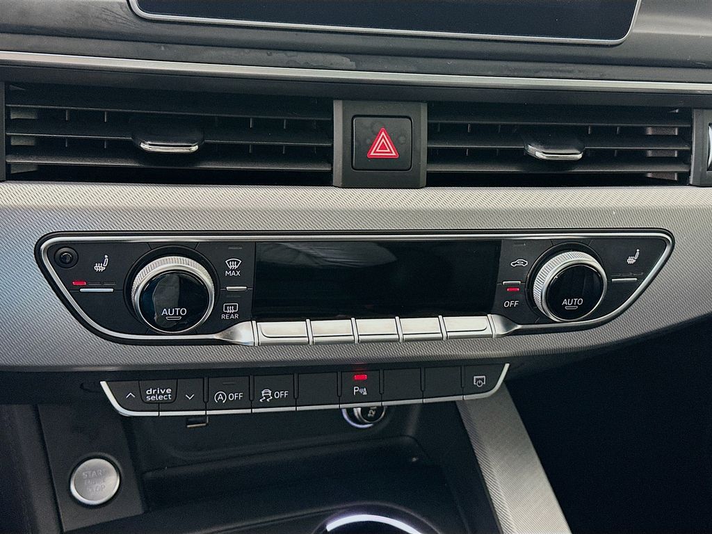 Thumbnail: 2019 Audi A4 - 16