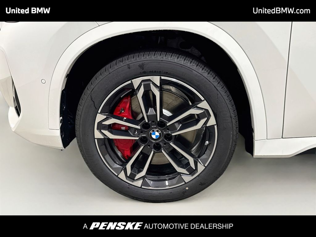 Thumbnail: 2027 BMW X1 - 9