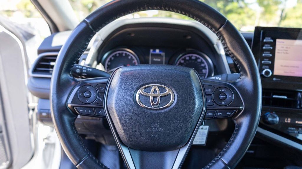 Used 2022 Toyota Camry SE 4D Sedan