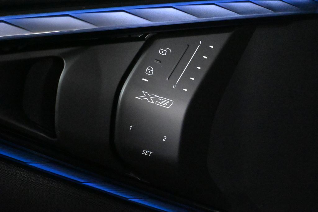 Thumbnail: 2025 BMW X3 - 30