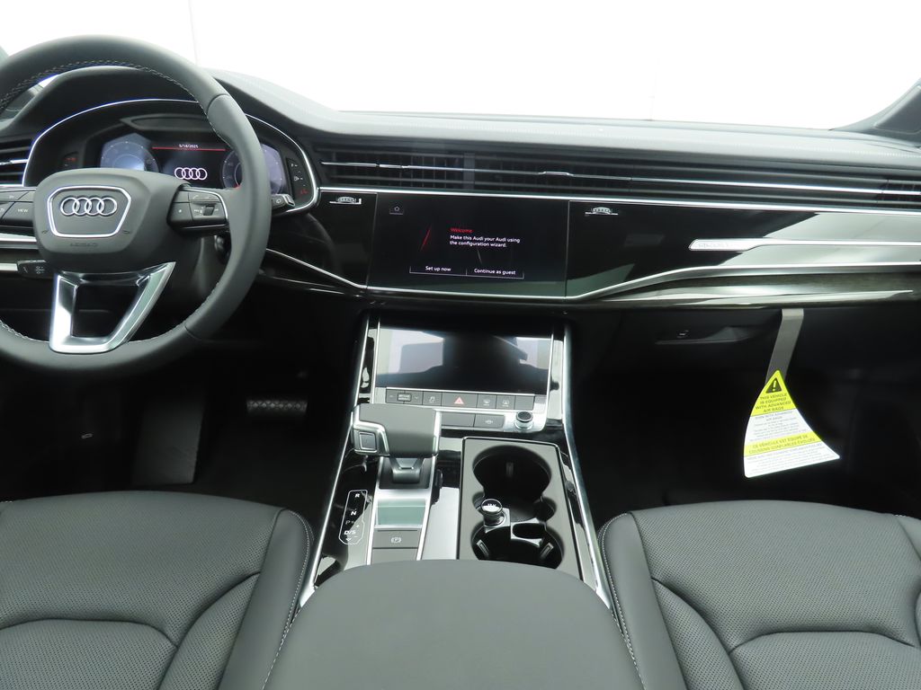 2025 Audi Q7  14