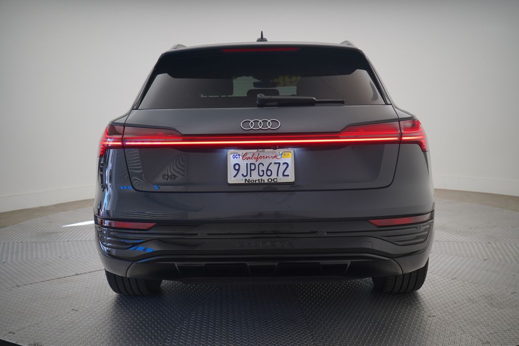 Thumbnail: 2024 Audi Q8 e-tron - 5