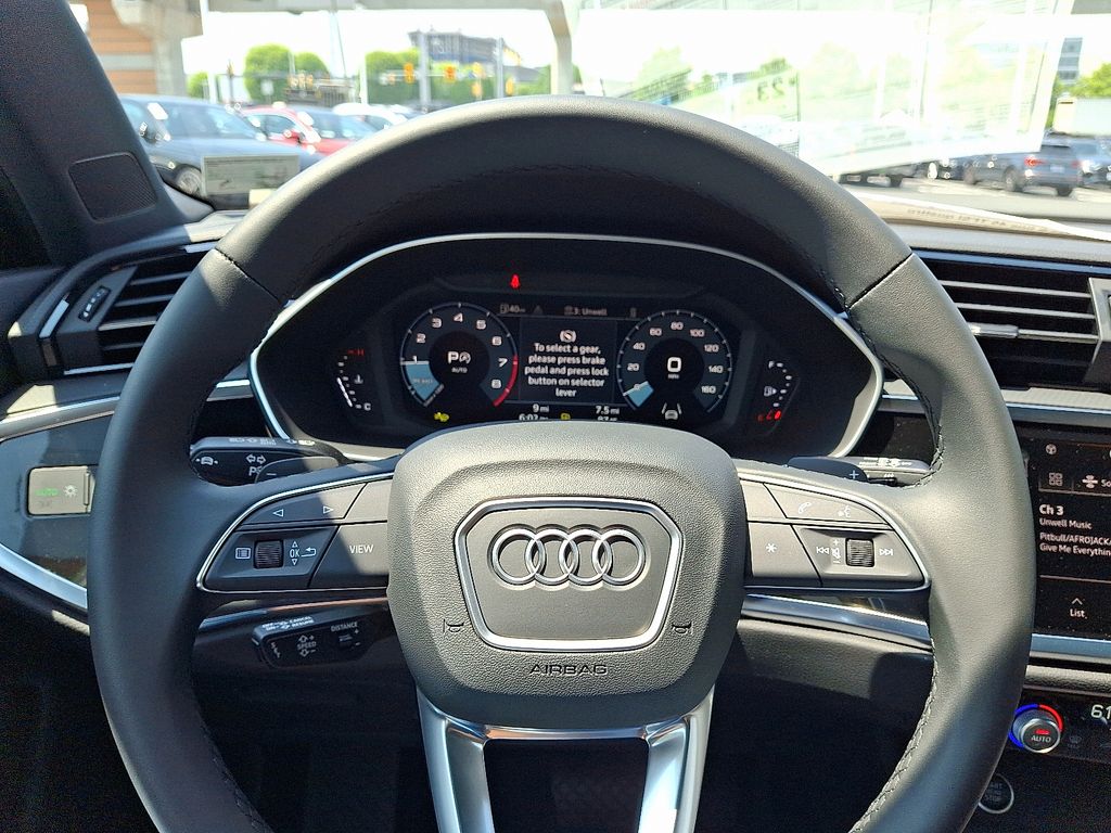2025 Audi Q3  16