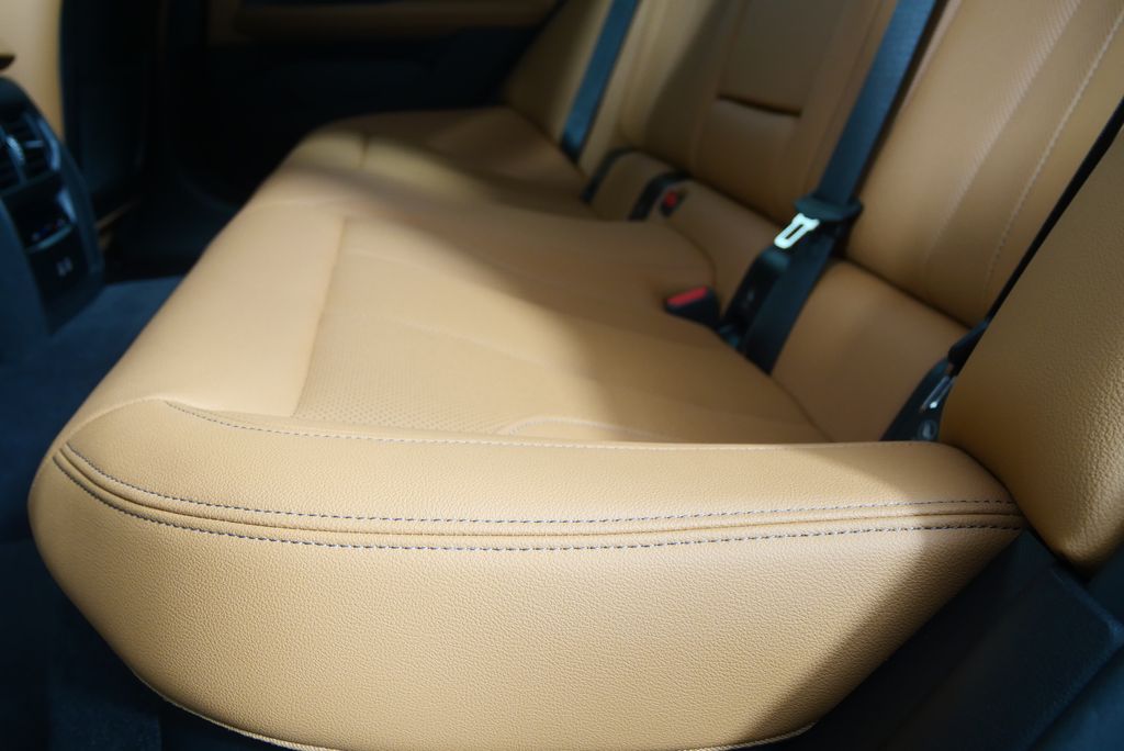 Thumbnail: 2024 BMW i4 - 15