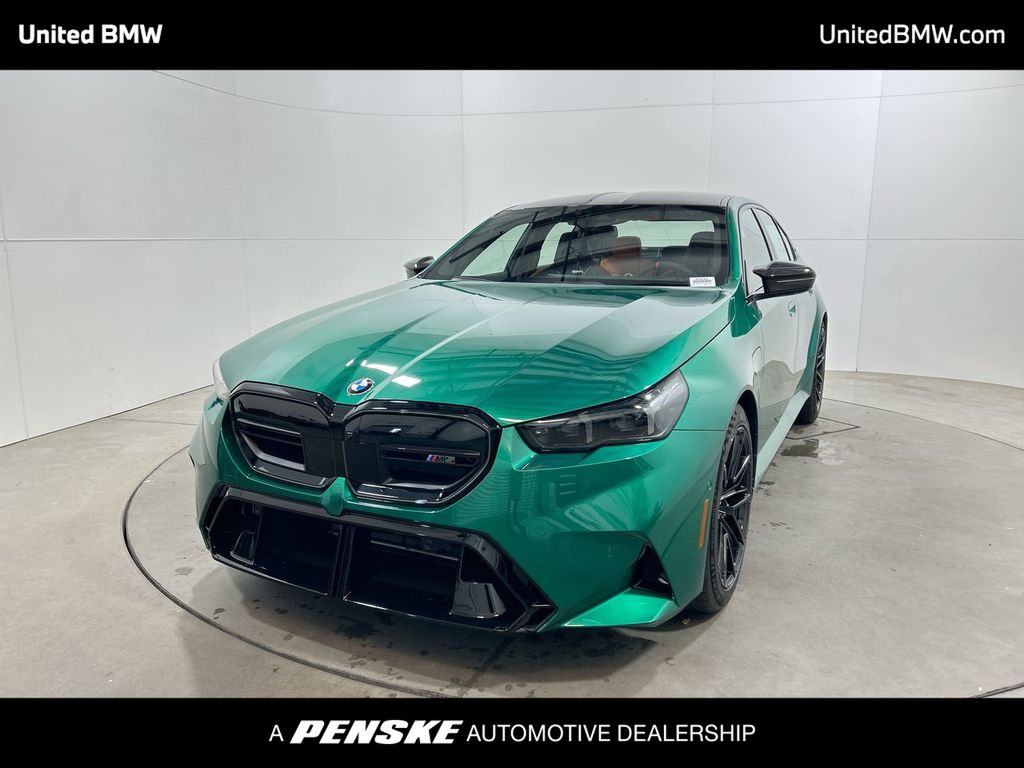 Thumbnail: 2026 BMW M5 - 1