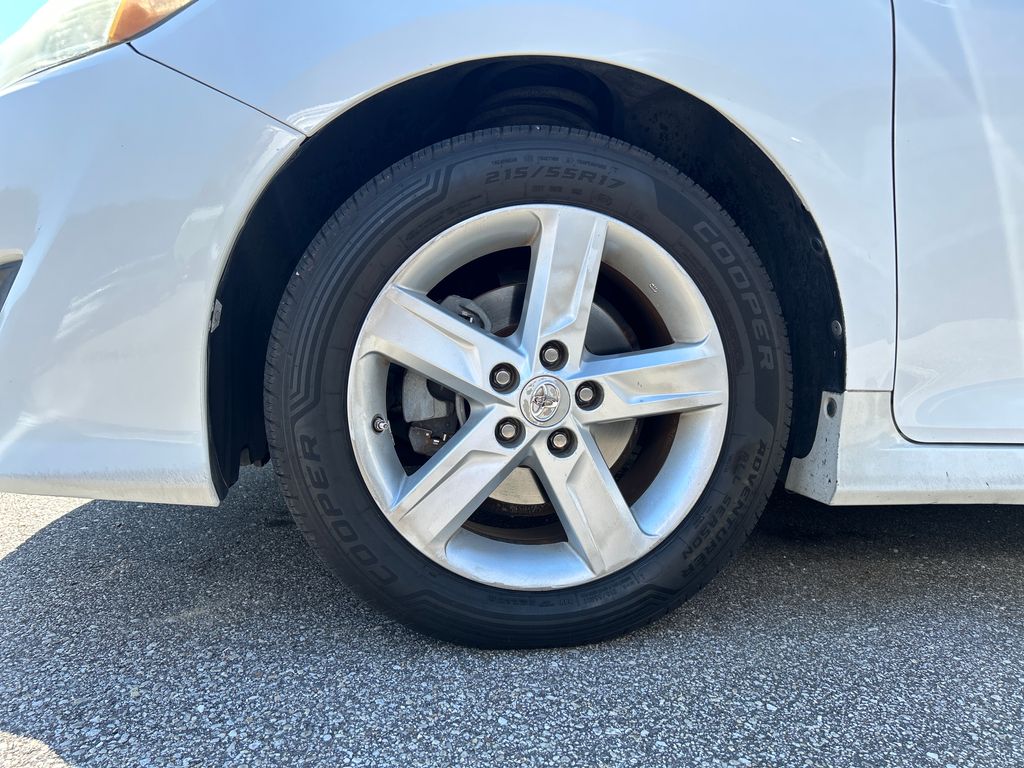 Used 2012 White Toyota SE image 6