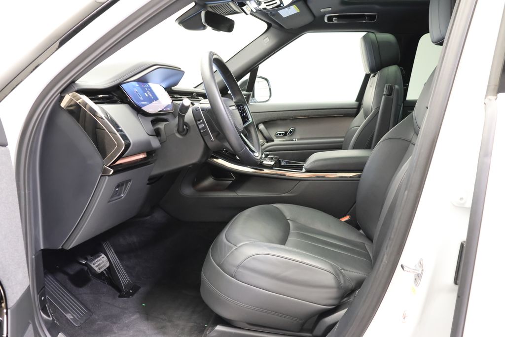 Thumbnail: 2023 Land Rover Range Rover Sport - 29