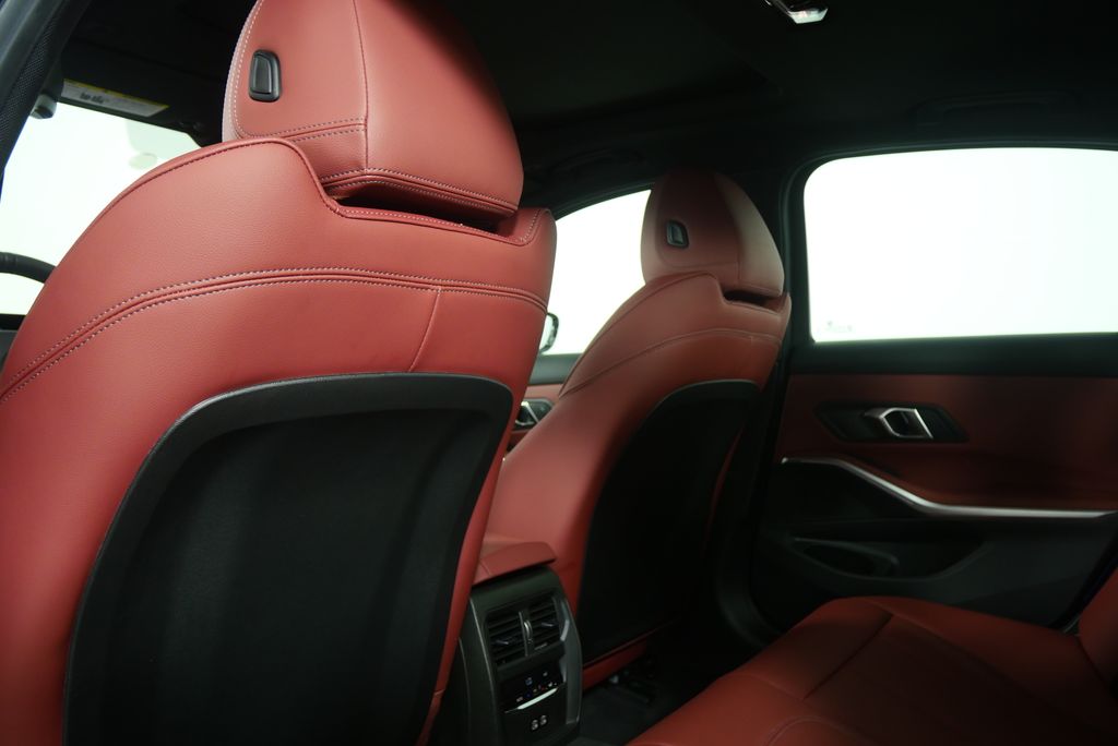 Thumbnail: 2026 BMW 3 Series - 16