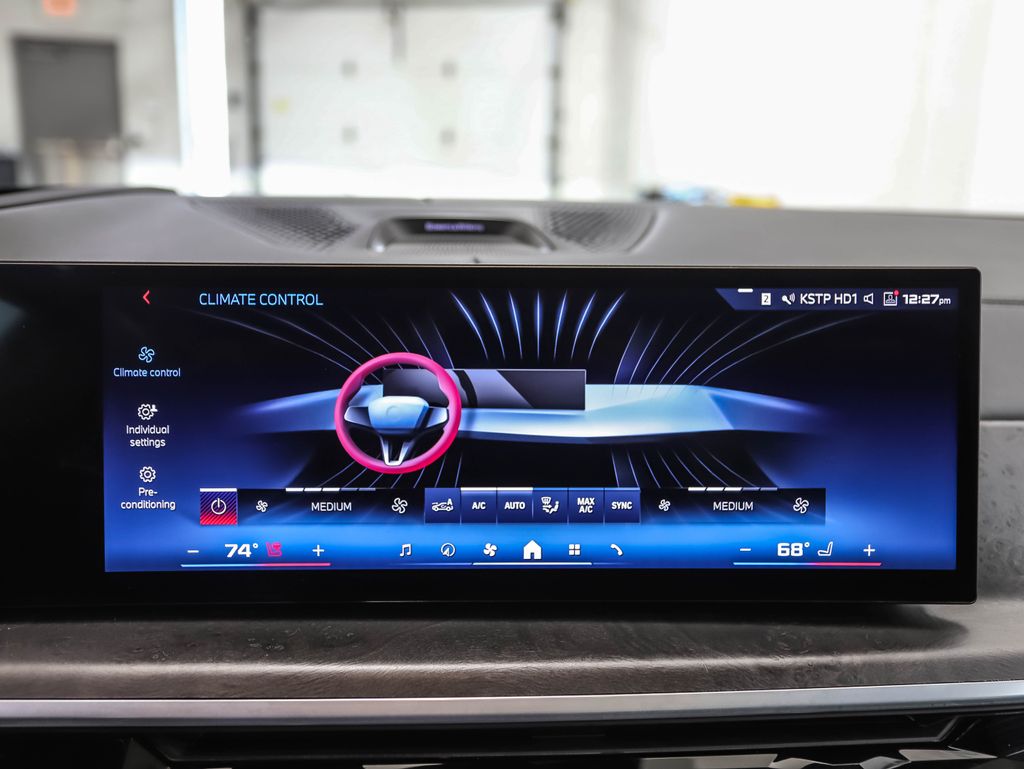 Thumbnail: 2024 BMW X7 - 18