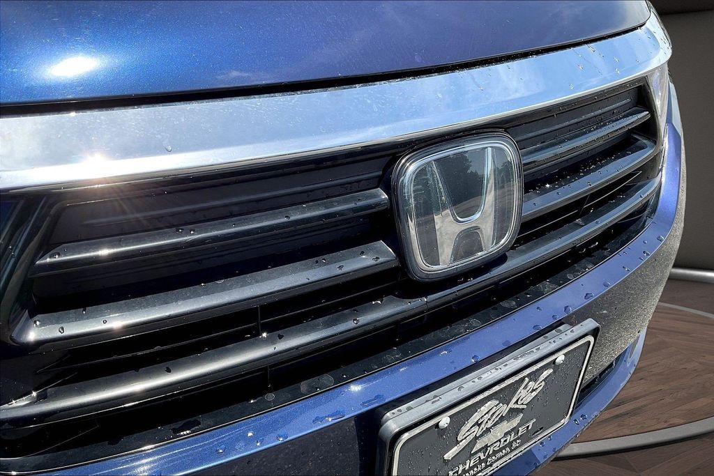 Used 2021 Honda Odyssey Van