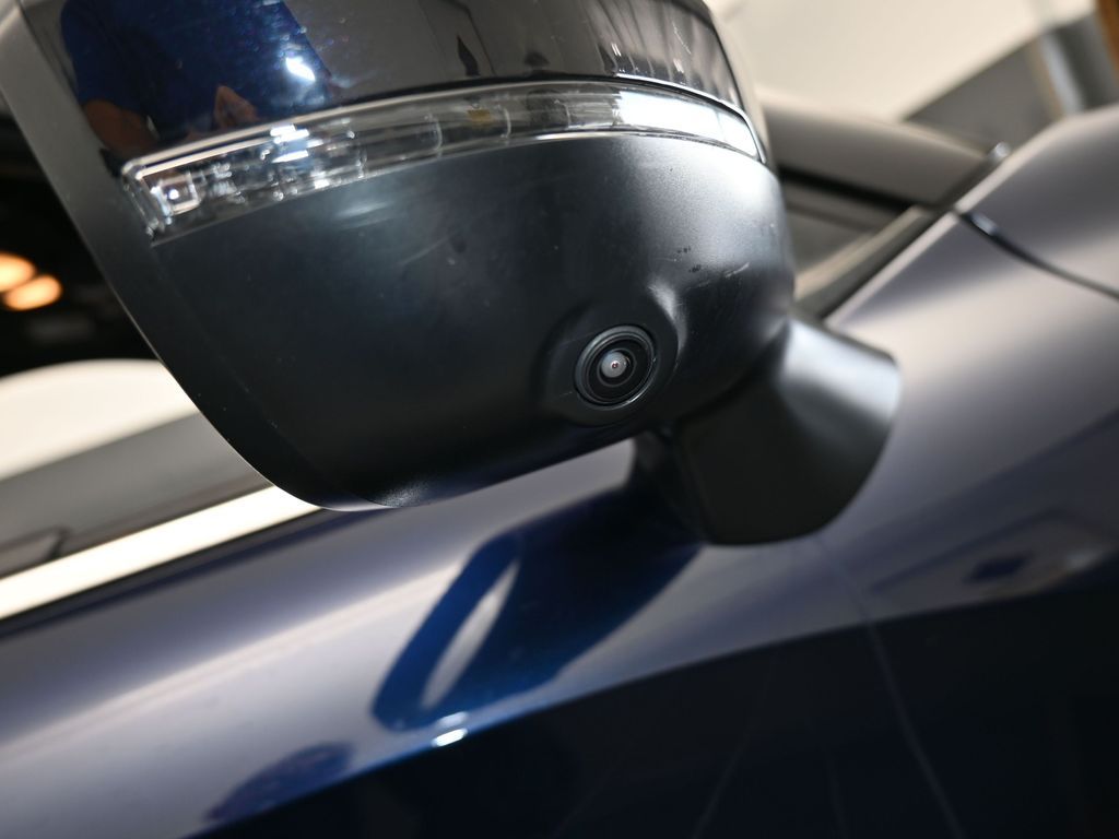 Used 2023 Cosmic Blue Metallic Mitsubishi SE Special Edition image 52