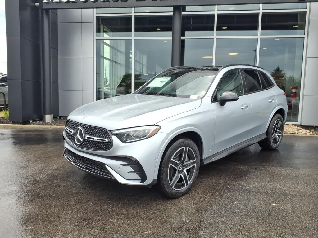 New 2026 Cirrus Silver Metallic Mercedes-Benz GLC 300 image 2