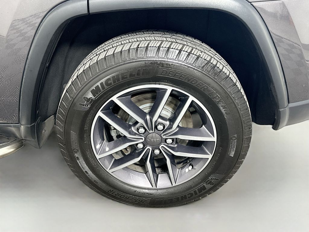 2018 Jeep Grand Cherokee Limited Edition 32