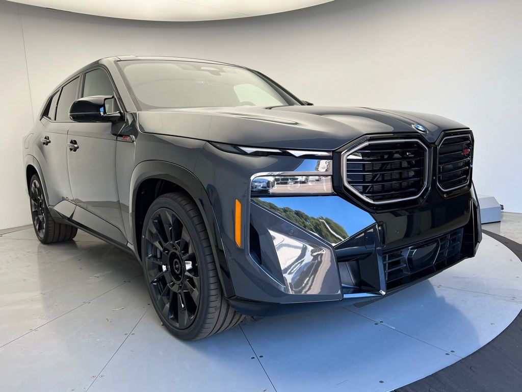 Thumbnail: 2026 BMW XM - 2